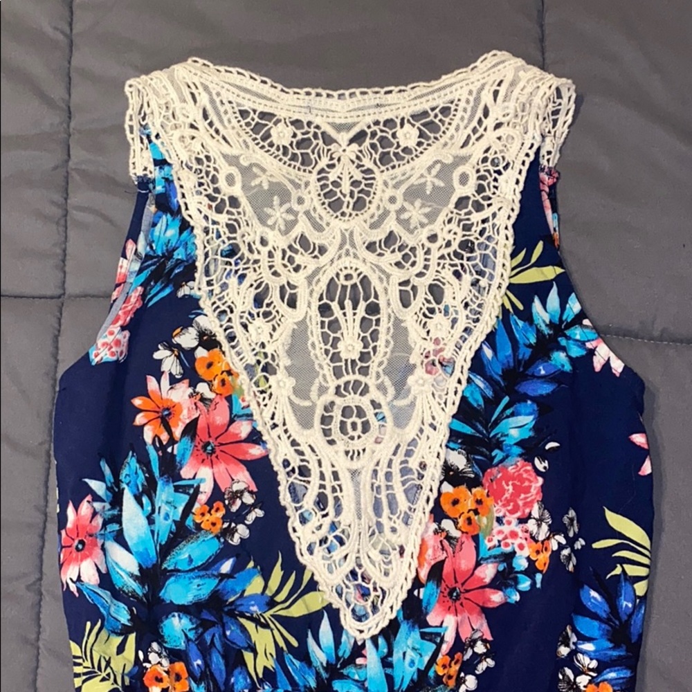 NWOT Timing floral romper size Small - Picture 2 of 3